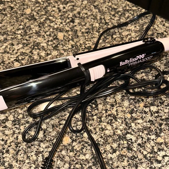 Babyliss Pro Prima3000 Straightening Iron in Pink - Picture 3 of 6